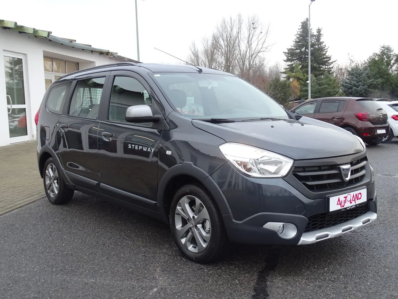 Dacia Lodgy 1.2 TCe 115 Stepway Navi...  Image 5