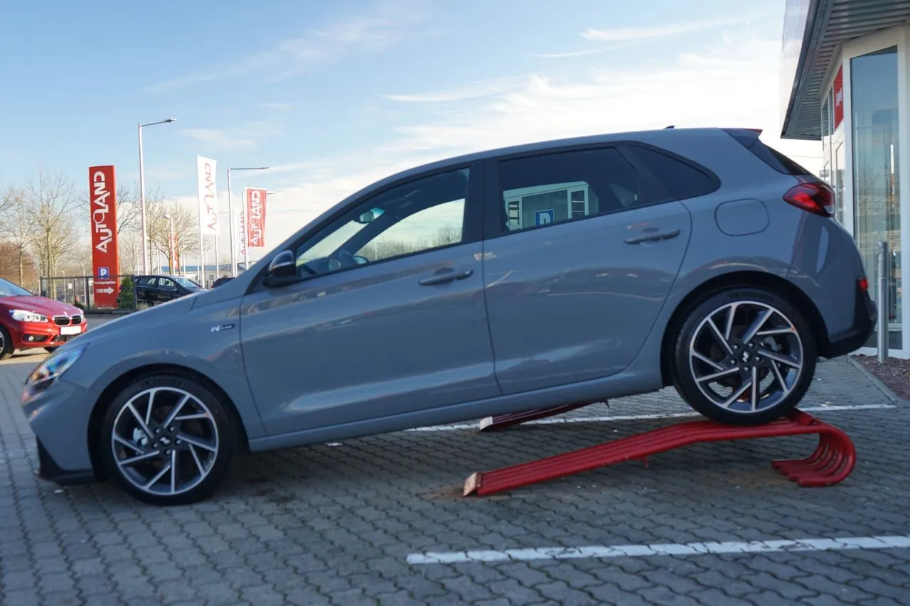 Hyundai i30 N-Line 1.5T-GDi mHev AT...  Image 2