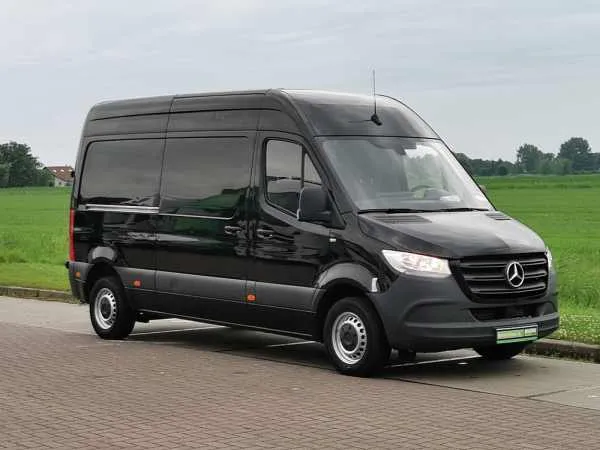 Mercedes-Benz Sprinter 314 L2H2 Airco MBUX Image 4