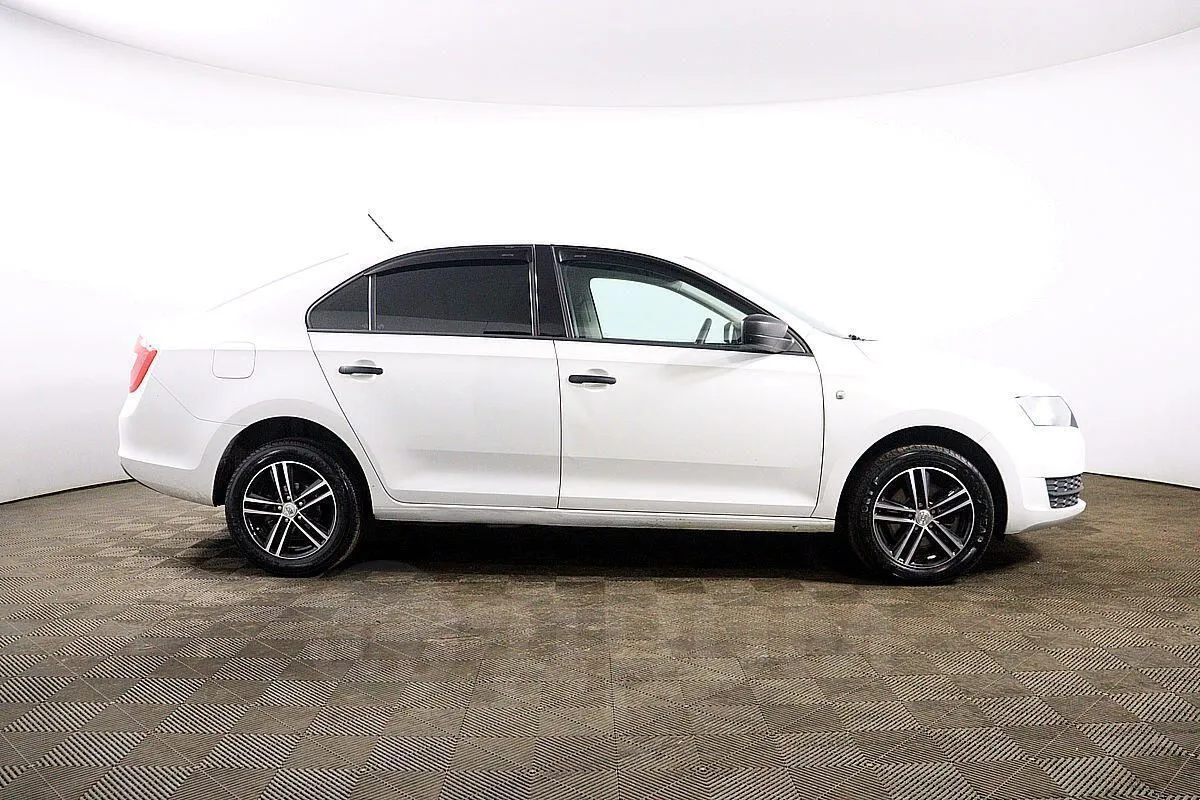 Skoda Rapid Image 4